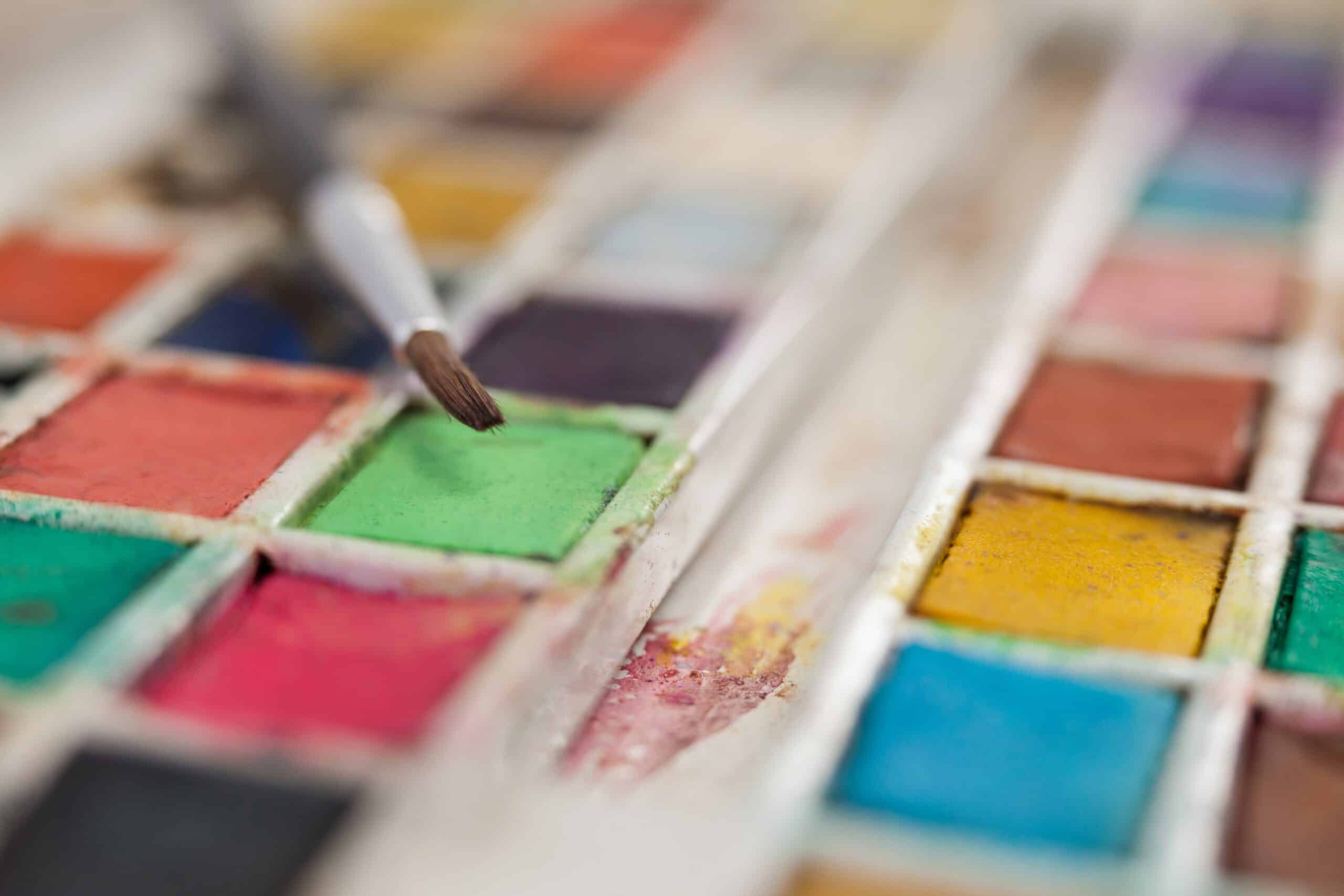 Paint brush and palette Paint brush and palette